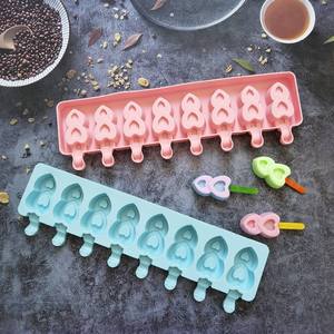 Moule en silicone 8 cavités en forme de double cœur pour glaces et desserts, écologique, idéal pour les fêtes estivales des enfants - Product Image 4