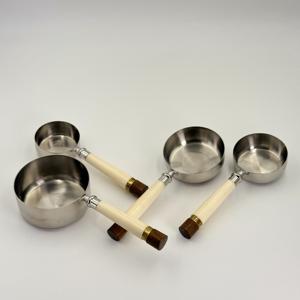 Tazas Medidoras de Acero Inoxidable 202 de Alta Pureza al por Mayor, Tazas Medidoras Multiusos Modernas y Creativas con Mango Clásico - Product Image 2