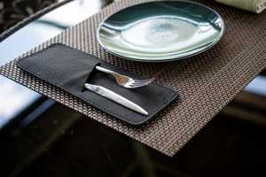 Porte-couverts en cuir léger et durable fait à la main pour restaurant organisateur d'ustensiles élégant rouleau Portable Fine Table Setup - Product Image 3