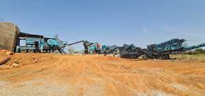 Max.60 TPH Triple Châssis Mobile Jaw Cone VSI Crusher Plant Moteur Roulement Engrenage PLC Boîte De Vitesses Composants De Noyau Inclus - Product Image 2