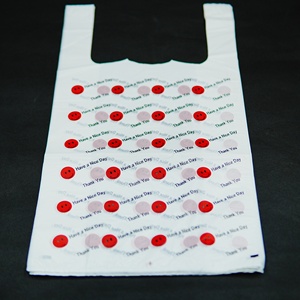 Bolsas de Camiseta Reutilizables Ecológicas de la Marca HAPLAST con Logotipo Personalizado, Impresas en PP/LDPE Termoselladas, para Compras/Supermercado - Product Image 1