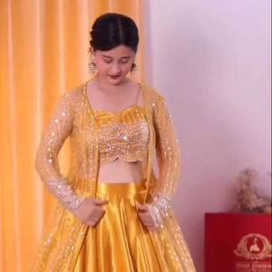 Lehenga และผีเสื้อผ้าซาตินปักลายลำดับที่สวยงามสไตล์ญี่ปุ่นชุดปาร์ตี้ออกแบบโดยดีไซเนอร์ - Product Image 1