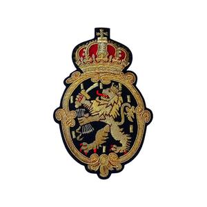 Insignia de Alambre con Forma de Águila y Estrella de Chile - Product Image 2