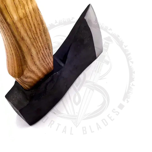 Hacha Multifunción Forjada en Acero de Alto Carbono con Mango de Madera de Fresno para Exteriores, Hacha Resistente para Cortar Madera - Product Image 4