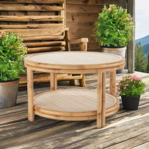 Table en rotin durable avec base solide et fabriquée à la main, surface naturelle pour accents intérieurs chauds ou espaces sociaux extérieurs relaxants - Product Image 1