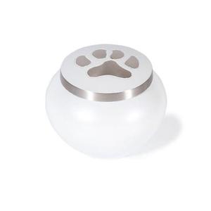 Urnas de aluminio Odyssey de alta calidad con impresiones de patas, Peltre y metal acabado en blanco, Odyssey de alta calidad para almacenamiento de cenizas - Product Image 1