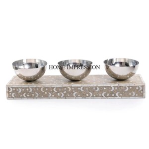 Design floral à 3 compartiments attrayant Base en aluminium plaqué or Bols décoratifs de service jetables et écologiques - Product Image 4