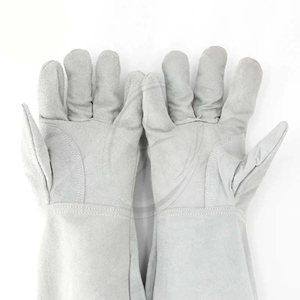 Guantes de cuero resistentes al calor de alta calidad para uso en exteriores Guantes de soldadura del fabricante pakistaní - Product Image 4