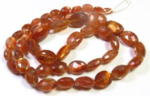 Alta calidad 17 \ "Strand Natural Sparkle Orange Sunstone 7-14mm Cuentas facetadas Gemas africanas sueltas inspiradas en cuentas de corte ovalado - Product Image 6