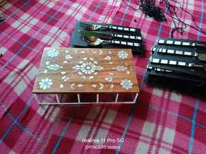 Caja de acrílico Eid Crescent Pearl Caja de regalo elegante para chocolates, dátiles y nueces - Product Image 4