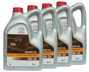 Toyota Genuine <b>0W</b>-<b>20</b> <b>Engine</b> <b>Oil</b> delivers reliable <b>engine</b> protection and excellent viscosity for smooth operation - Product Image 6
