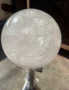 Esfera de Cuarzo Transparente Grande, Piedra Curativa de Cristal, Bola Redonda de Alta Calidad, Decoración para el Hogar, Ágata de Gujarat - Product Image 1