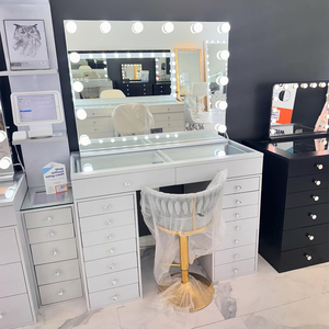 Tavolo da Trucco in Legno di Alta Qualità con Specchio Regolabile, Bestseller nel Mercato dell'Arredamento - Product Image 3
