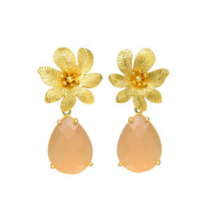 Nouvelle arrivée grande tête de fleur femme pêche calcédoine pierre précieuse boucle d'oreille - Product Image 1