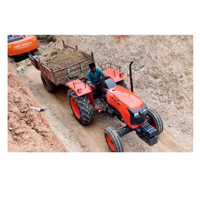 Tracteur Kubota MX5100 d'occasion 2013, deux roues motrices, moteur puissant, performances fluides, prêt pour le travail agricole à bas prix. - Product Image 4