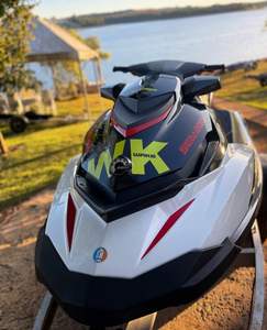 Trouvez des icônes similaires Nouveau Jet Ski Authentique 2023 Confortable Luxe Nautique Sea-doo / Sea Doo GTI-X 130 Jet Ski. - Product Image 3