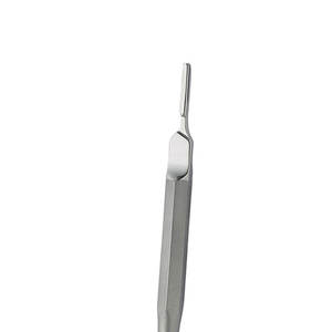 Manche de scalpel Barron de qualité supérieure pour des coupes chirurgicales précises et une prise en main confortable en chirurgie et en médecine - Product Image 4