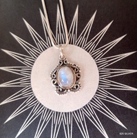 Bleu Flash arc-en-ciel pierre de lune pierre précieuse naturelle 925 bijoux en argent Sterling argent à la main pendentif à breloque cadeau pour elle