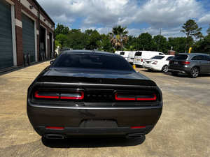 Dodge Challenger 2022 d'occasion en excellent état - Product Image 2