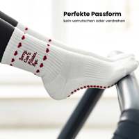 Chaussettes de yoga et de Pilates personnalisées de haute qualité, broderie personnalisée de lettres de cœur, antidérapantes, chaussettes de Pilates pour reformer