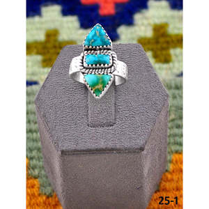 Bague ajustable artisanale en turquoise émeraude de la Vallée du Sud-Ouest et argent sterling, avec technologie d'incrustation à sertissage clos, idéale pour un cadeau - Product Image 1