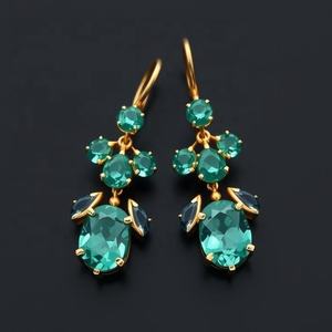 Boucles d'oreilles pendantes multiformes en topaze bleue hydro pour femmes |   5 pouces |   13 grammes |   Boucles d'oreilles pendantes en argent sterling 925 plaqué or 18 carats - Product Image 1