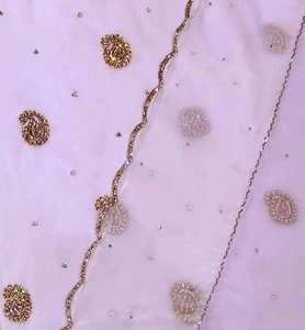 Designer moderne non cousu brodé à la main beaux costumes haut de gamme pour les femmes fêtes de style traditionnel indien Fashion-Forward - Product Image 2