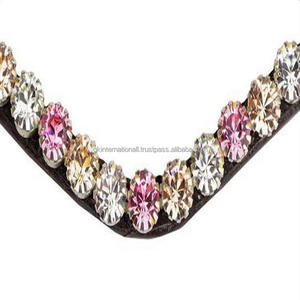 Bande de sourcils de cheval en cuir noir en forme de vague, dans toutes les tailles personnalisées, avec 1 rangée de grande chaîne en cristal ombré violet et boucles cousues - Product Image 5