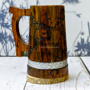 Taza de madera sostenible con estilo premium de Tradebyd como una taza de madera - Product Image 2