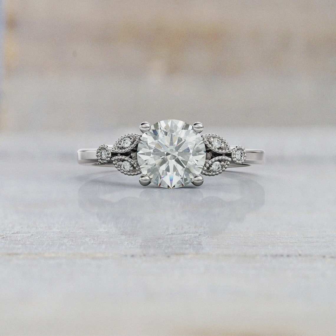 ดี-เอฟ+ (ไม่มีสี)