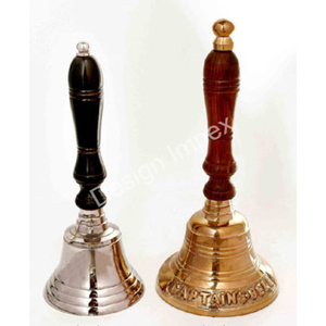 Cloches artisanales en laiton avec poignées en bois, finition argent et or, cloches de luxe, artisanat métallique, cloches décoratives, articles cadeaux - Product Image 1
