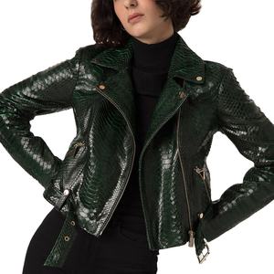 Chaqueta de motorista de cuero de vaca genuino para mujer con cuero en relieve de Pitón, nueva chaqueta de motocicleta de cuero de piel de serpiente de estilo vintage - Product Image 3
