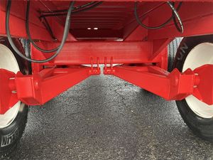 2023 John B.M. Mfg T1500DB Tracteur agricole d'occasion camion à benne basculante/remorque à vendre composants d'engrenage et de moteur de base - Product Image 5