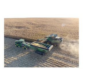รถแทรกเตอร์พรีเมียม Case IH เครื่องจักรกลการเกษตร ขับเคลื่อน 4 ล้อ 36 แทร็ก เครื่องเก็บเกี่ยวแบบรวม คอมมานด์ อการ์คิวท์เรล สำหรับการเกษตร - Product Image 4