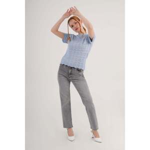 Blusa de Viscosa de Manga Corta Tejida para Mujer, Color Azul Bebé, Venta al Por Mayor, Talla Estándar - Product Image 2
