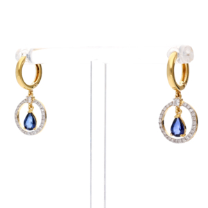 Elegantes Pendientes de Halo con Gema Azul Pera - Pendientes Clásicos para Regalo de Novia - Product Image 6