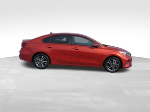 K-i-a F-o-r-t-e L-X-S F-W-D 2023 - Product Image 2