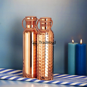 Bouteille d'eau en cuivre Tradebyd pour une hydratation écologique raffinée Bouteille d'eau design pour les amateurs de bien-être de luxe moderne - Product Image 5