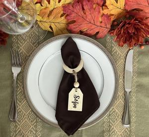 Porte-clés Style Rond de Serviette en Bois Accessoire de Décoration de Table Unique pour la Maison Salle à Manger Mariage et Fête Élégant et Élégant Naturel - Product Image 1