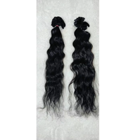 Paquets de cheveux de trame à la machine avec une texture douce et rebondissante conçus pour les installations de tissage sans couture avec une brillance naturelle