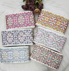 Cintas y cordones bordados a máquina hechos a medida en tela con base negra en diseños florales y colores para vestidos de novia - Product Image 5