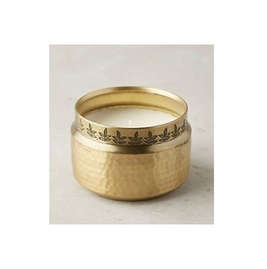 Tarro de vela de cera de Metal de diseñador para decoración de dormitorio que da una sensación elegante y un ambiente de iluminación perfumado cálido - Product Image 4