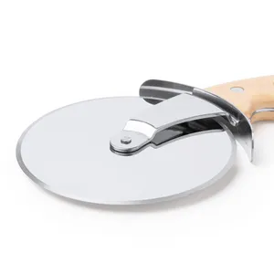Tagliapizza Personalizzato Aosta per Perfezionare le Tue Pizze - Product Image 2