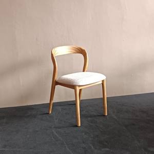 Sillas de comedor ELISSA de diseño escandinavo sin brazos para muebles del hogar por Rachel Natalie - Product Image 5