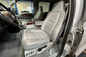 รถฟอร์ด F-250 Super Duty Lariat 4x4 ปี 2006 มือสอง สภาพดี วิ่งประมาณ 23,800 ไมล์ เครื่องยนต์เทอร์โบดีเซล V8  เคยเป็นเจ้าของในแคลิฟอร์เนีย - Product Image 4