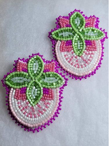 Pendientes de Moda Elegantes Hechos a Mano con Bordado para Mujer, para Fiestas, con Diseño de Corazón - Product Image 2