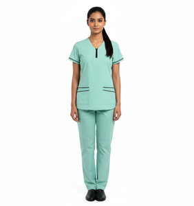 Vente en gros de nouveaux ensembles d'uniformes médicaux unisexes en tricot à col en V et manches courtes, personnalisables, en polyester/coton, avec détection d'aiguilles - Product Image 3