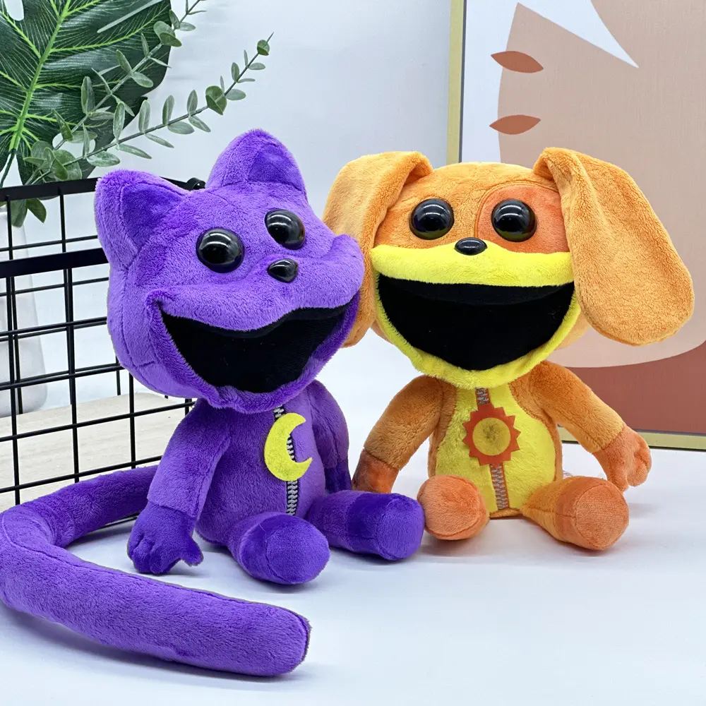 2024 nuevo diseño monstruo bichos sonrientes juguete de peluche dibujos animados serie de animales sonrientes muñeca aterradora para decoración de fiesta