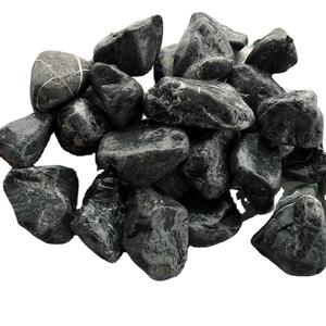 Guijarros de Río caídos negros de color natural Adoquín de piedra artificial pulido para uso en paisaje exterior - Product Image 1