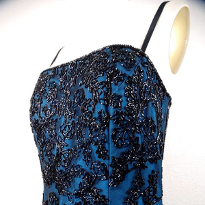 ชุดเดรสปักยาวถึงพื้นเป็นทรงเอไลน์ชุดราตรีประดับลูกปัดสำหรับใส่ทำงานตอนเย็นชุดราตรียาวสำหรับโอกาสพิเศษ - Product Image 1